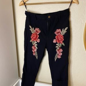 excellent color the trouser fabric stretches no details was only used once